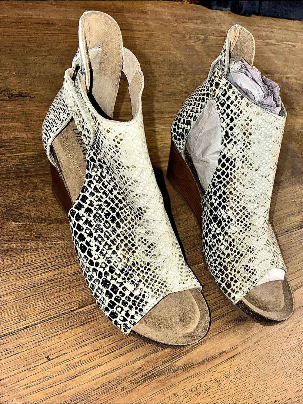 DIBA True Snake Print Wedge Sandals US 8 M